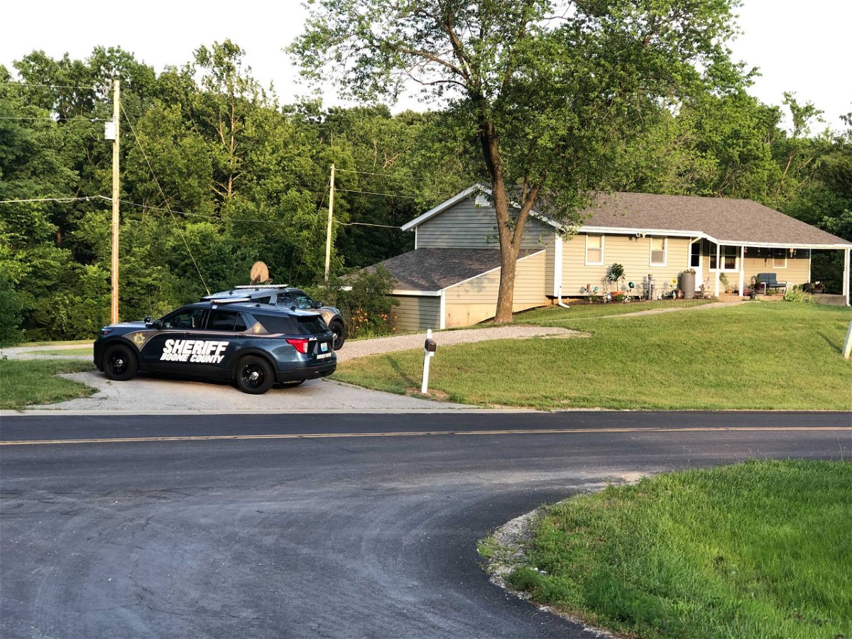 A Boone County Sheriff's deputy is investigating a shooting near north Creasy Springs and Sycamore Hills Road. 