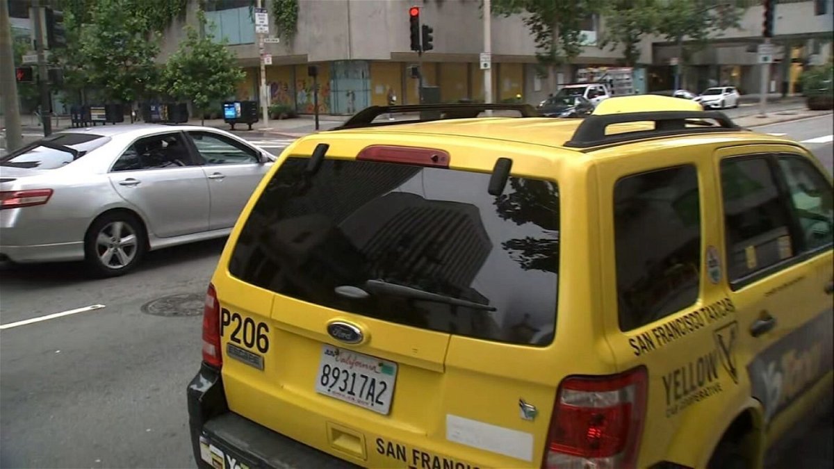 <i>KGO</i><br/>Taxi drivers say they are enjoying a surge in business as surge pricing on Lyft and Uber drives customers to look elsewhere for a ride.