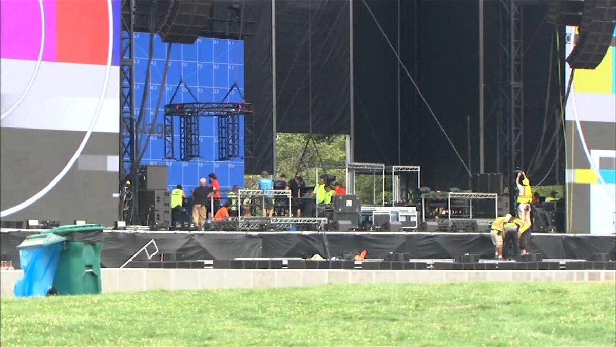 <i>WLS</i><br/>Lollapalooza kicks off today in Chicago's Grant Park.