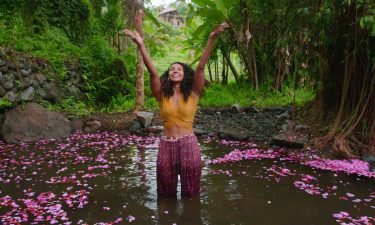 Travel vlogger Jo Franco is one of the hosts of Netflix series "The World's Most Amazing Vacation Rentals."