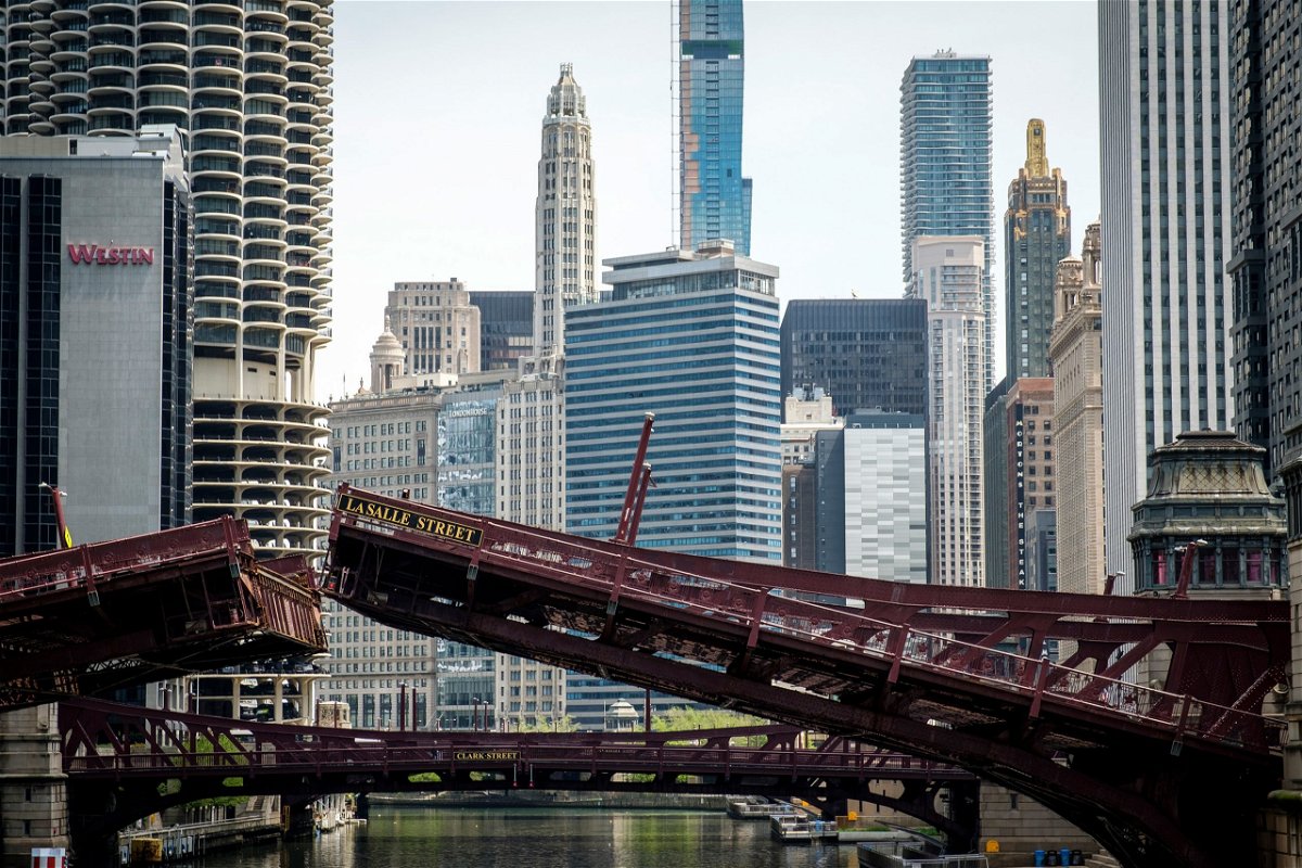 <i>Christopher Dilts/Sipa USA via AP</i><br/>The raised Lasalle Street Bridge in Chicago