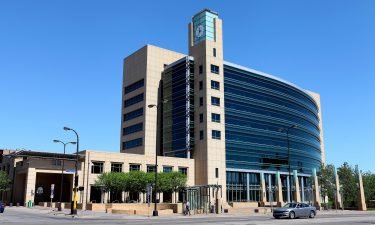 The Federal Reserve Bank of Minneapolis is requiring all current employees to be fully vaccinated against Covid-19 by the end of August. The vaccination policy will also apply to the bank's future hires.