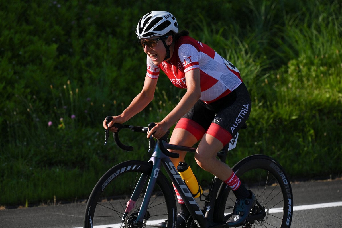 <i>Greg Baker/AFP/Getty Images</i><br/>Anna Kiesenhofer was the underdog going into the cycling road race
