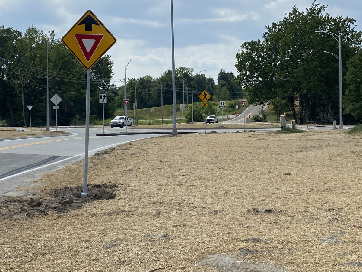 The Sinclair and Route K roundabout is now open! The roundabout will improve safety at the intersection by slowing down vehicles. 