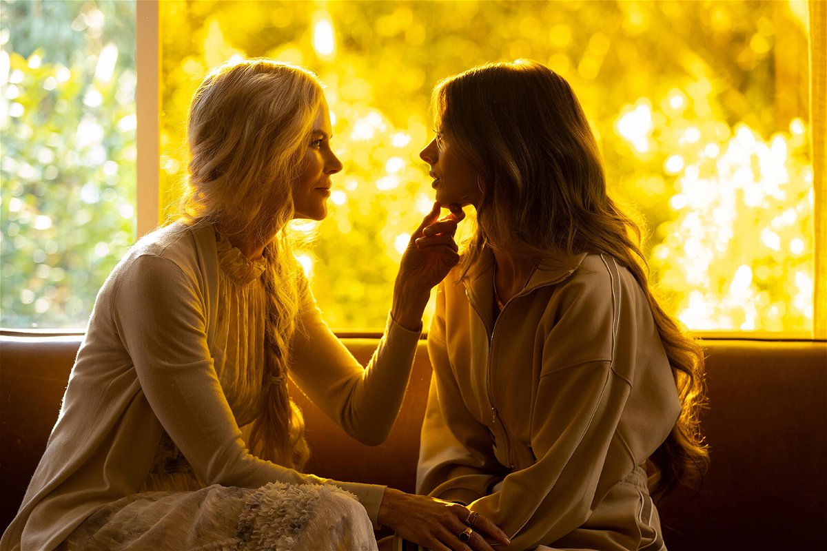 <i>Vince Valitutti/Hulu</i><br/>Nicole Kidman and Samara Weaving are seen in the Hulu drama 