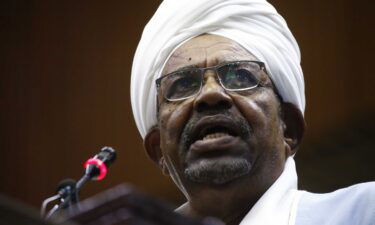 The Sudanese government will hand Omar al-Bashir over to the International Criminal Court (ICC) along with other officials wanted over the Darfur conflict