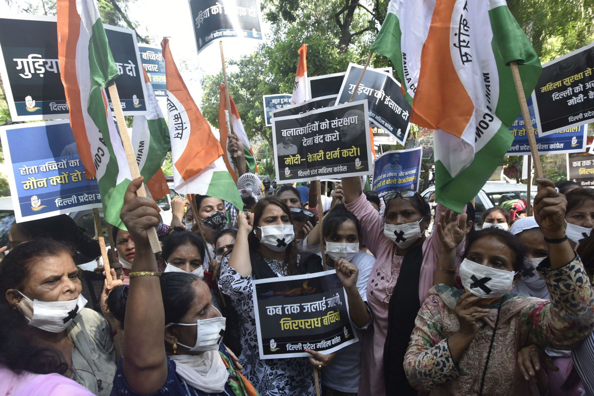 <i>Sonu Mehta/Hindustan Times/Getty Images</i><br/>Protesters gather in New Delhi on August 3 to condemn the alleged rape and murder of a 9-year-old Dalit girl.