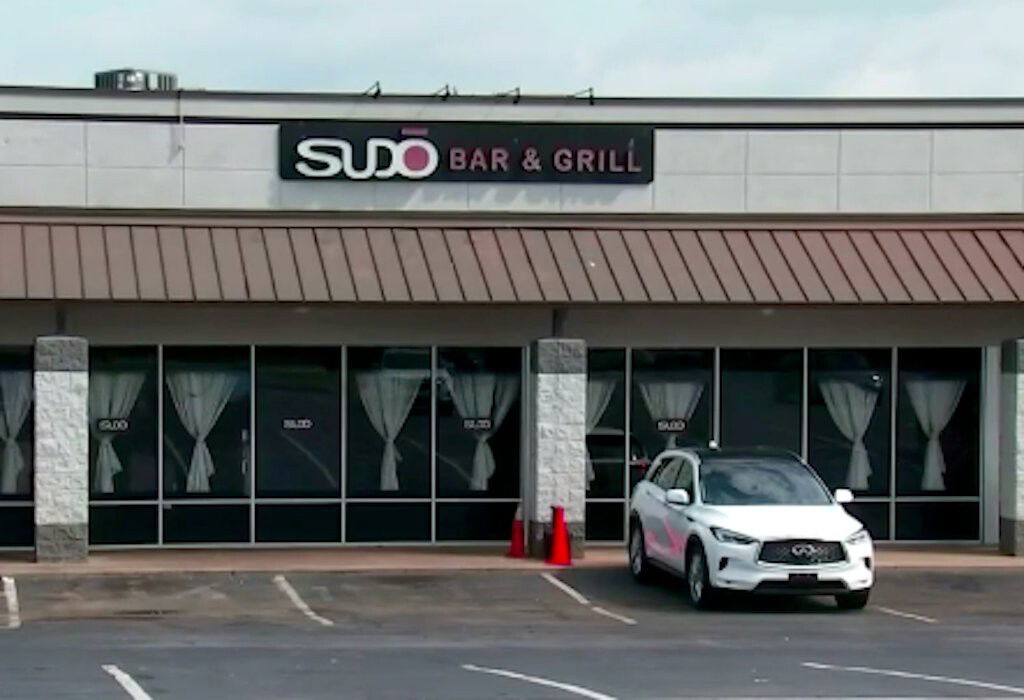 <i>WGCL</i><br/>A fight broke out and bullets went flying at Sudo Bar & Grill in Conyers