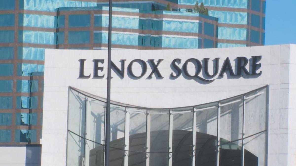 <i>WGCL</i><br/>A new policy at Lenox Square requiring minors to have a parent or guardian present with them at the mall goes into effect at 3 p.m.
