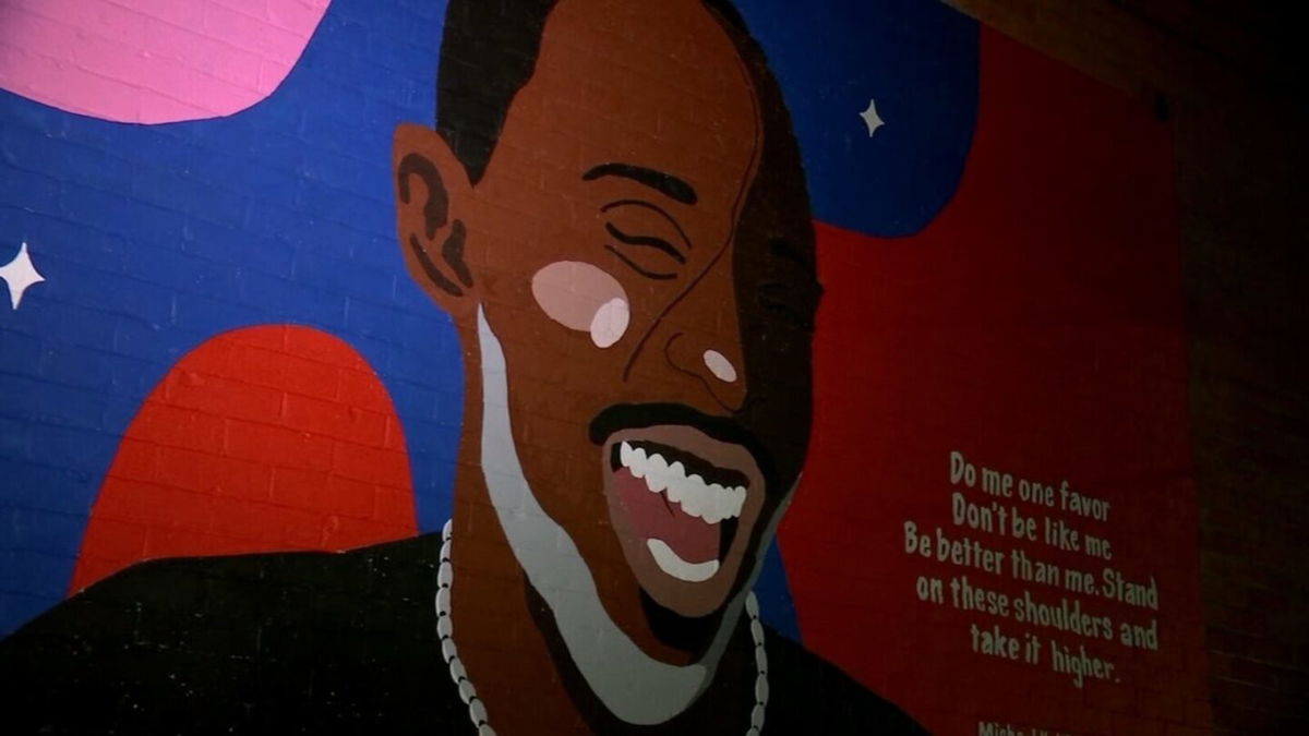 <i>WABC</i><br/>A mural of the actor Michael K. Williams overlooks a subway entrance in Brooklyn