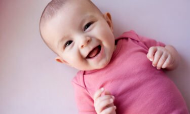 The laughing patterns of human infants match those of great apes