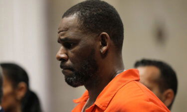 R. Kelly appears during a hearing at the Leighton Criminal Courthouse in Chicago on September 17