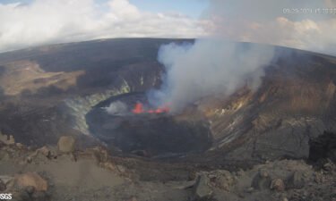 Hawaii's Kilauea volcano began erupting Wednesday afternoon