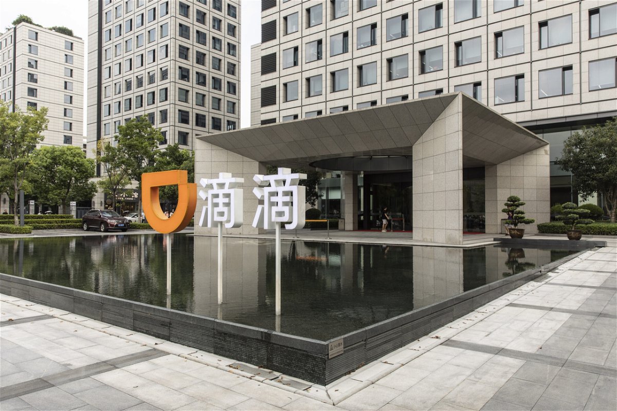 <i>Qilai Shen/Bloomberg/Getty Images</i><br/>Two of China's leading tech companies