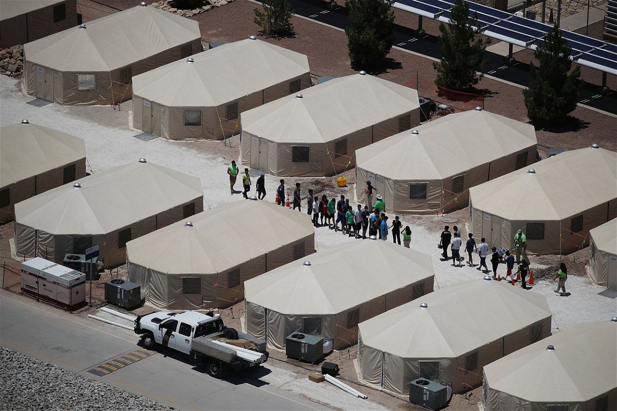 <i>Joe Raedle/Getty Images/FILE</i><br/>Attorneys are still trying to reach the parents of 303 migrant children who were separated at the US-Mexico border under the Trump administration