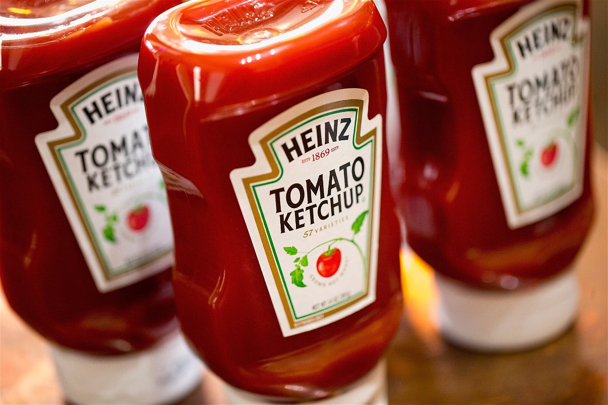 <i>Scott Olson/Getty Images</i><br/>Kraft Heinz and two of its former high-ranking executives settled charges with the Securities Exchange Commission