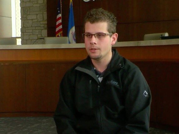 <i>WCCO</i><br/>A young Champlin man is leading a one-person campaign to reach out to every police officer in the country. He came up with a simple yet lasting way to thank officers for their service.