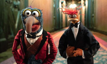 Gonzo and Pepe the Prawn in "Muppet Haunted Mansion."