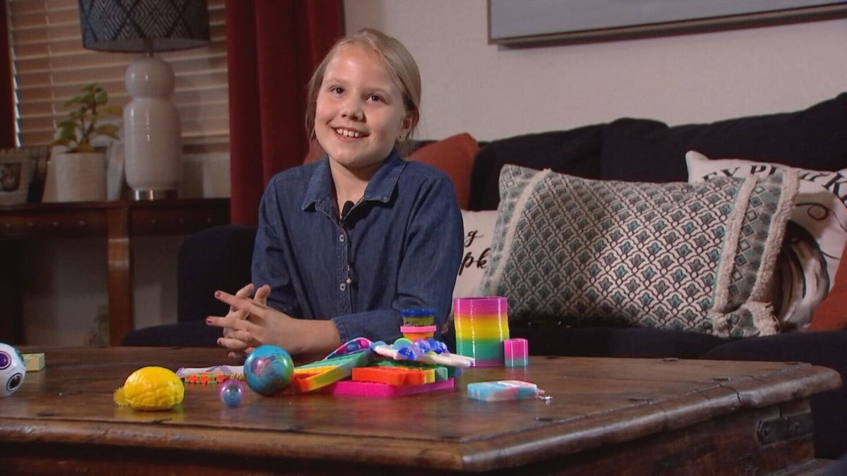 <i>KTVK / KPHO</i><br/>7-year old Avery Bell has quite the collection of fidget toys