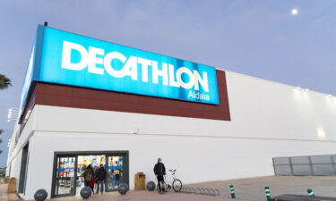 The French retailer Decathlon will no longer sell kayaks in some stores.