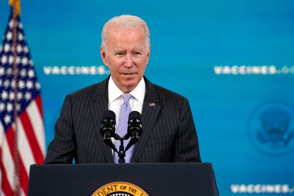 <i>Susan Walsh/AP</i><br/>The Biden administration announced on November 4 that its vaccine rules applying to private businesses with 100 or more employees