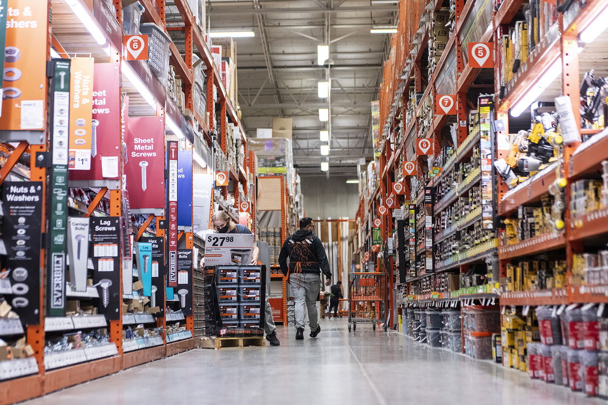 <i>Christopher Dilts/Bloomberg/Getty Images</i><br/>Store workers at major US chains are getting to spend Thanksgiving at home as more retailers decide to close their doors for the holiday. But not all retail staff will get the day off.