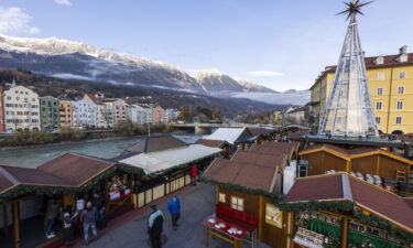 A view people gather at the annual Christmas market during the first day of a nationwide lockdown for people not yet vaccinated against the novel coronavirus on Nov. 15