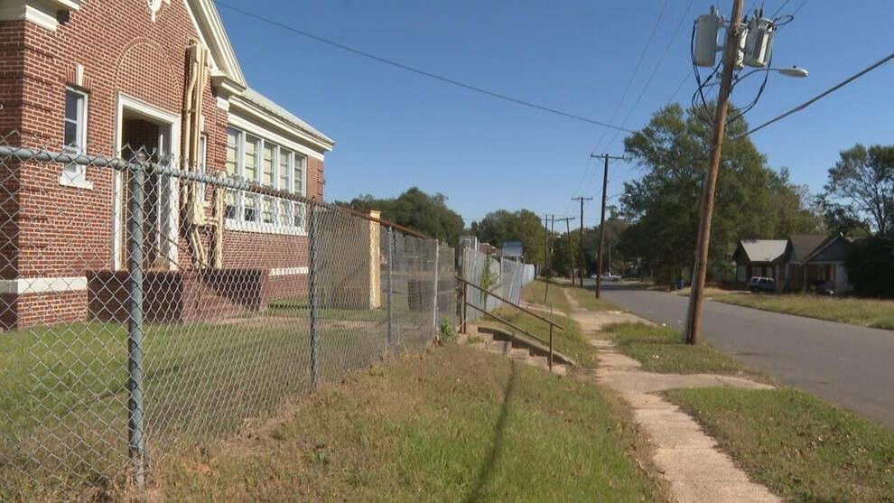 <i>KTBS</i><br/>Vacant Caddo school properties are costing taxpayers.