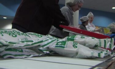 Volunteers at RiverGlen Christian Church pack meals for Panama and Haiti.