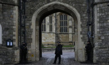 An armed 19-year-old man arrested Saturday morning for trespassing at Windsor Castle where Elizabeth II is staying for Christmas