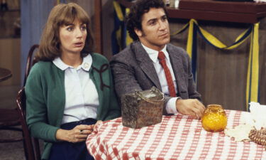 Penny Marshal and Eddie Mekka in a scene from "Laverne & Shirley."