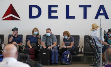 Delta CEO Ed Bastian thinks wearing masks on airplanes is a good idea