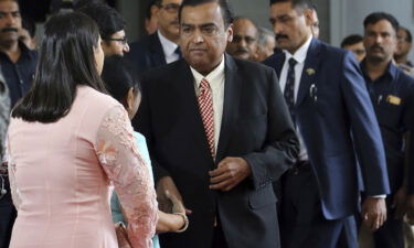 Indian billionaire Mukesh Ambani announced on January 13 that his company would allocate a whopping 6 trillion rupees (approximately $80.6 billion) to renewable power projects in the western Indian state of Gujarat.