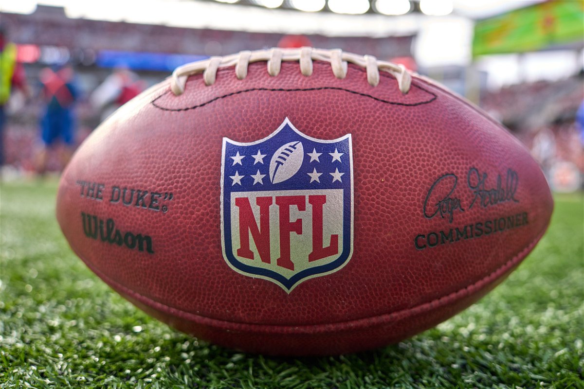 <i>Robin Alam/Icon Sportswire/Getty Images</i><br/>The National Football League issued a memo Friday advising the remaining eight teams left in the playoffs that unvaccinated players no longer need daily Covid-19 tests.