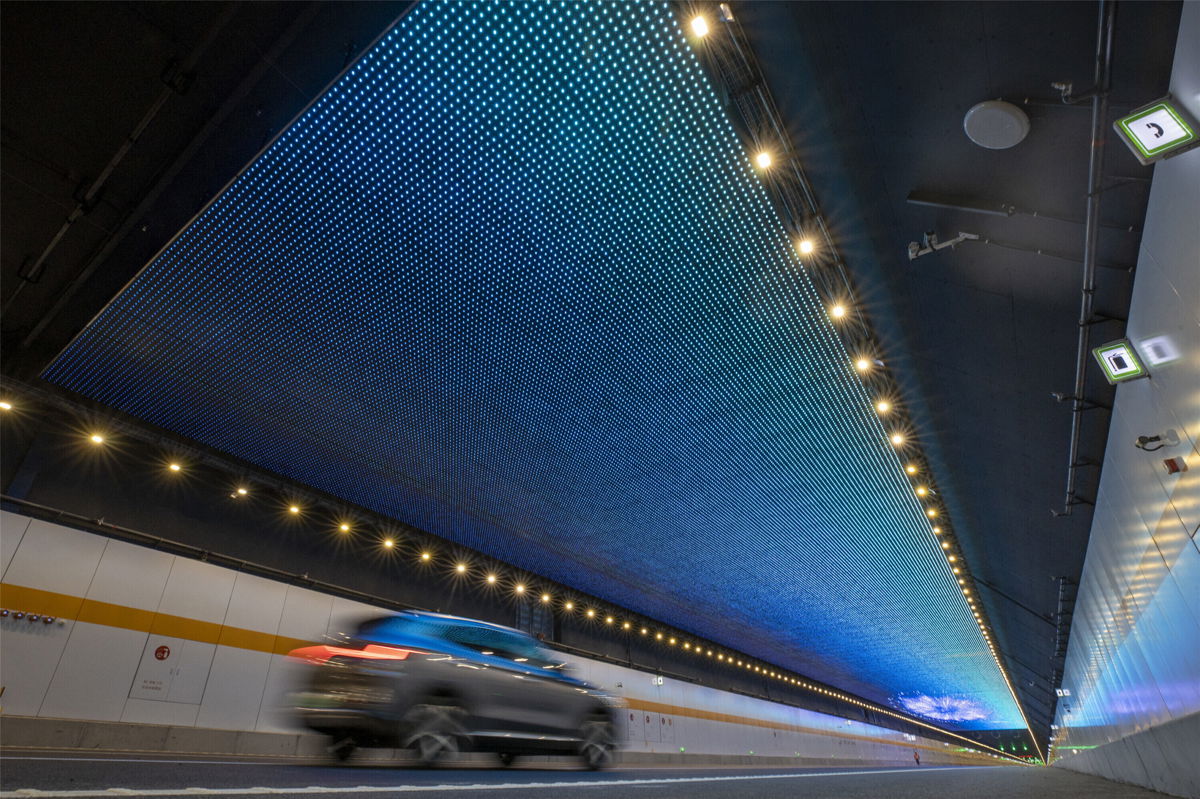 <i>FeatureChina/AP</i><br/>A view of the LED ceiling installed in the 10.79-kilometer tunnel under Lake Taihu.