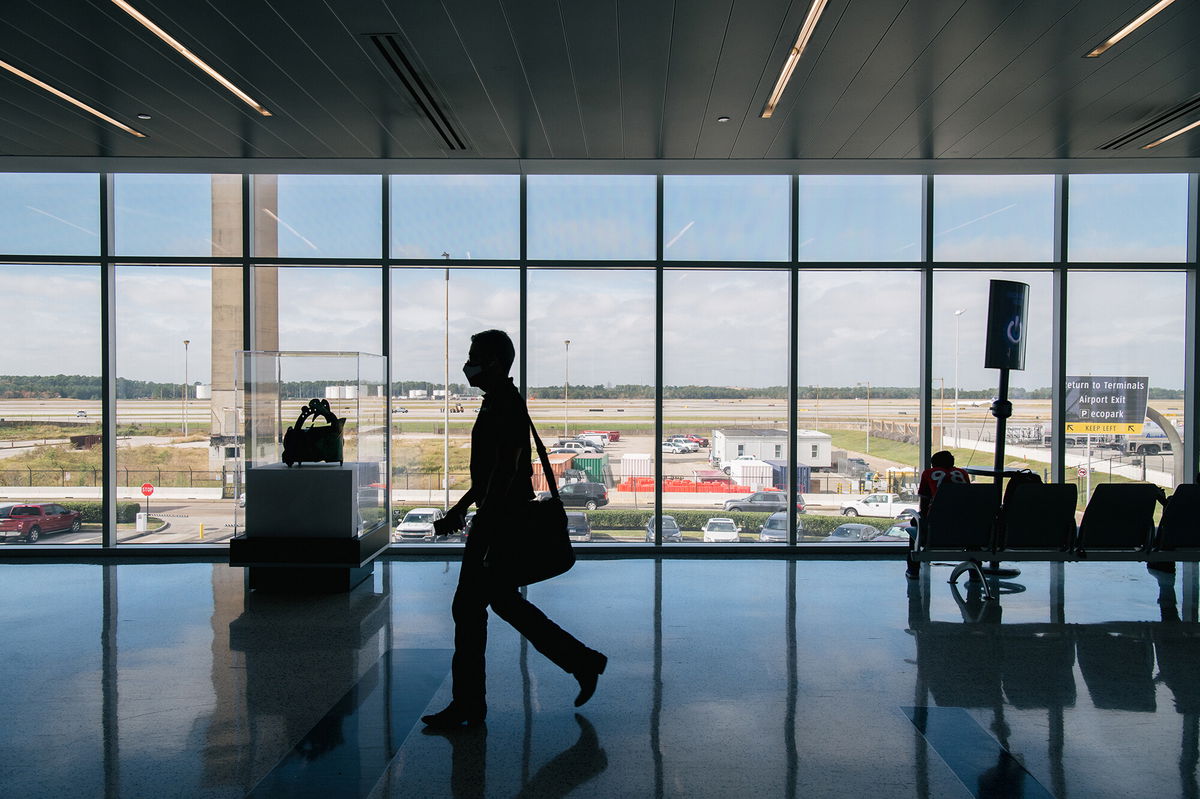 <i>Brandon Bell/Getty Images</i><br/>Worker absences triple because of the Covid-19 Omicron variant.