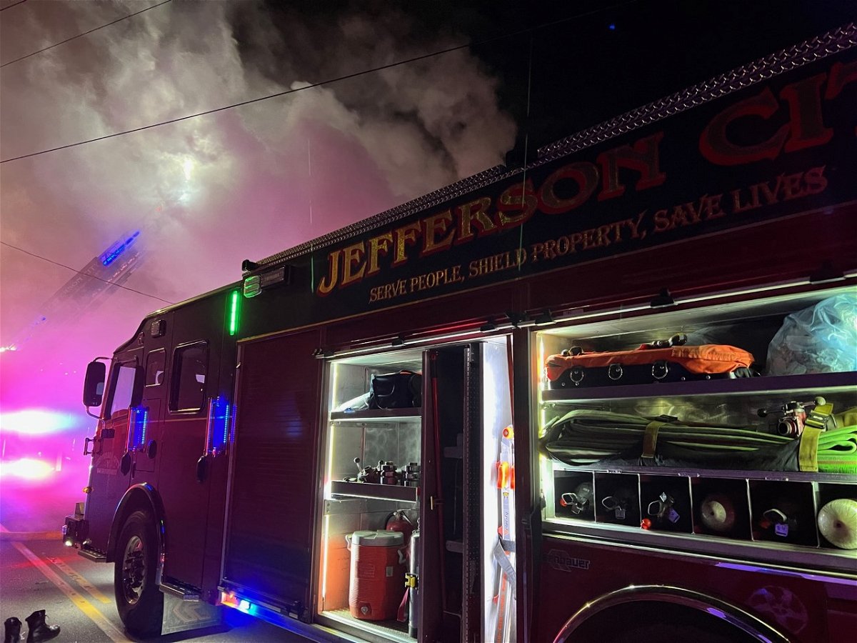 Jefferson City crews respond to a fire on Lafayette St.