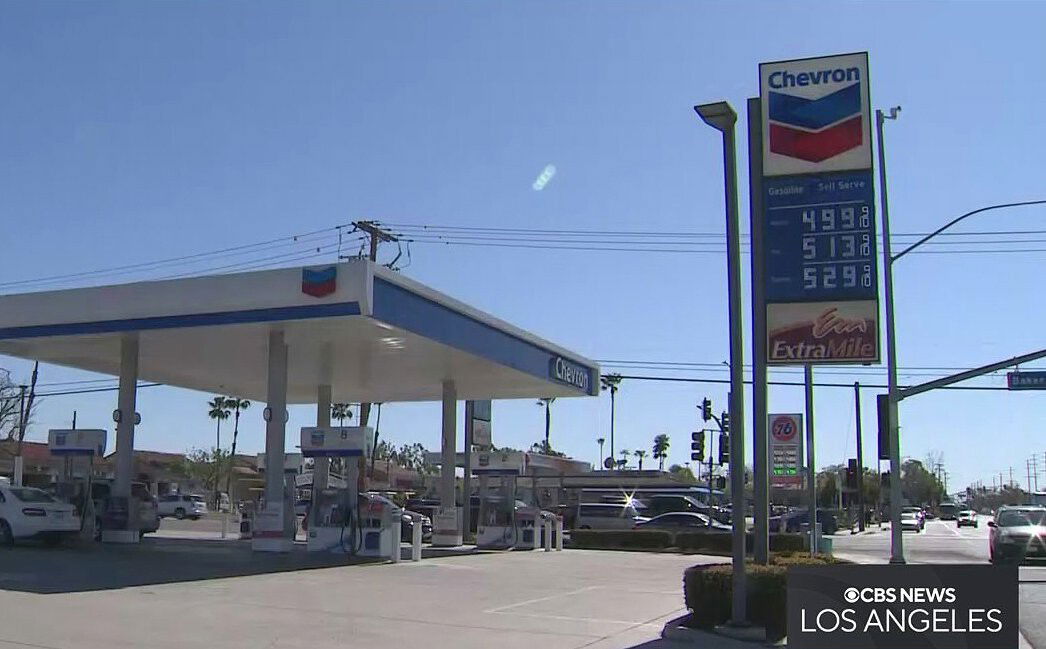 <i>KCAL/KCBS</i><br/>The average price of self-serve regular in Orange County has reached $4.70 a gallon
