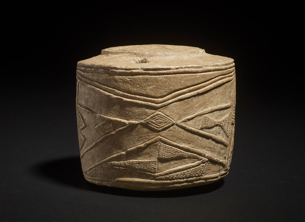 <i>© The Trustees of the British Museum</i><br/>Burton Agnes chalk drum. 3005--2890BC.