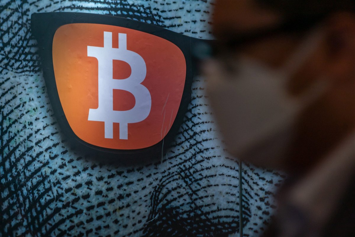 <i>Anthony Kwan/Getty Images</i><br/>The price of bitcoin fell below $35