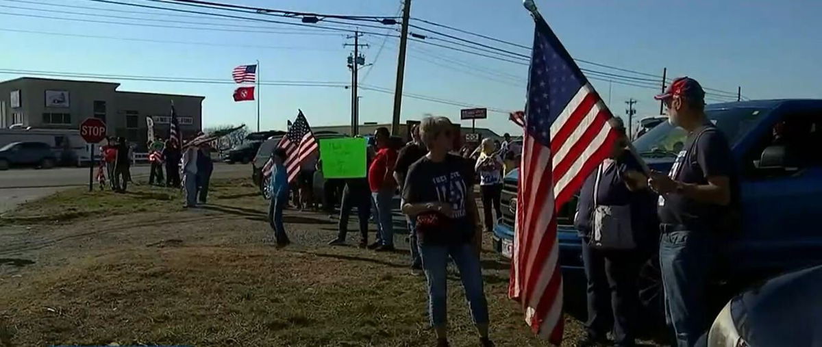 <i>WSMV</i><br/>Group of truckers stop in Middle Tennessee on their way to DC to protest Covid-19 mandates.