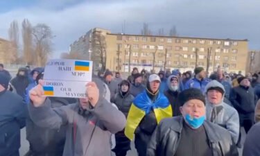 People protest the abduction of Mayor Ivan Fedorov