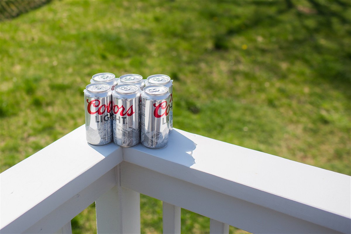 <i>Alex Flynn/Bloomberg/Getty Images</i><br/>Coors Light is ditching plastic rings on its six-packs and replacing them with an environmentally friendlier option.