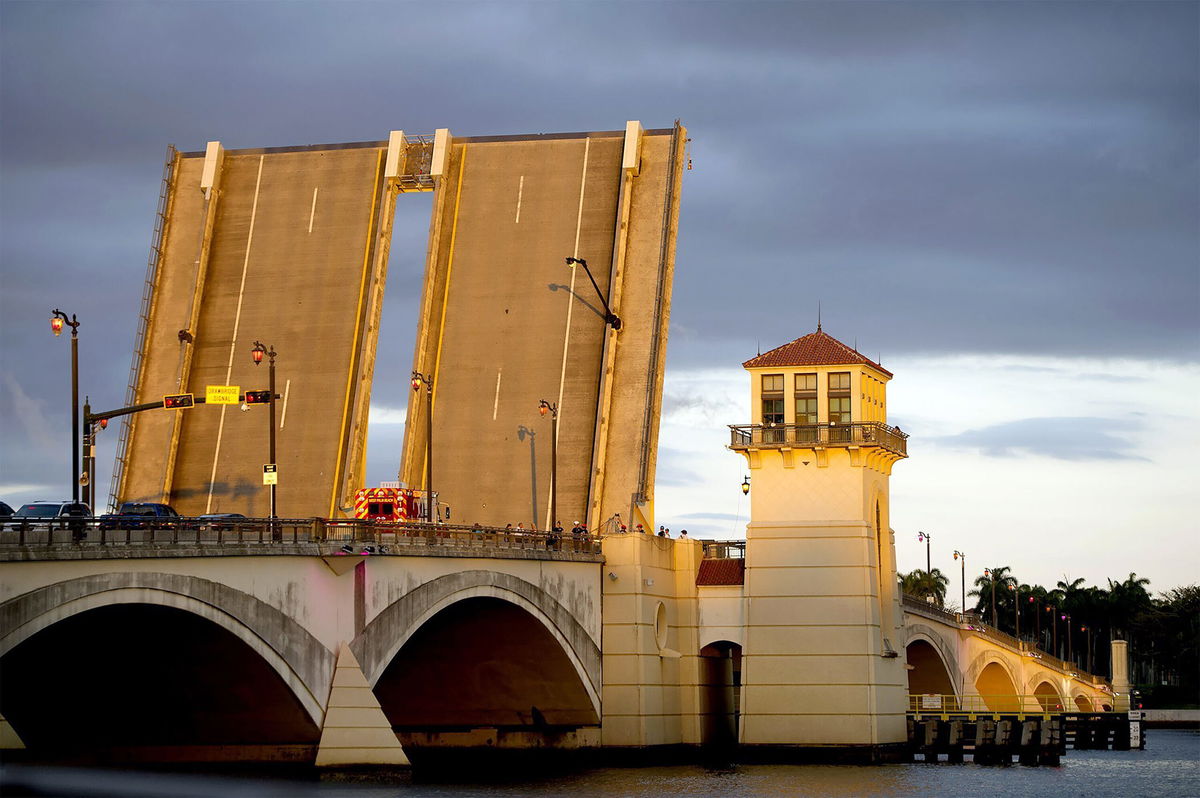 <i>Meghan McCarthy/The Palm Beach Post/AP</i><br/>The drawbridge operator controlling a Florida drawbridge was charged Thursday with manslaughter for the death of woman who fell when the bridge opened.