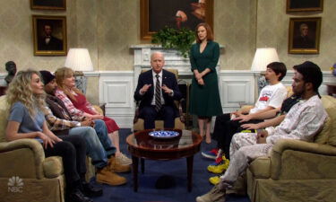 'SNL's' President Biden meets with TikTok stars to tackle disinformation surrounding Russia's invasion of Ukraine.