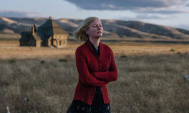 Kirsten Dunst appears as Rose Gordon in "The Power of the Dog."