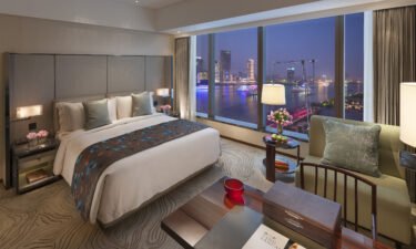 The Mandarin Oriental Pudong Shanghai is one of several luxury hotels in Chinese cities accepting students aged 7 to 16 from Monday-Friday as part of a Studycation Package.