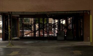 Residents of a North Miami Beach apartment building have been told to pack up and leave after it was deemed unsafe.
