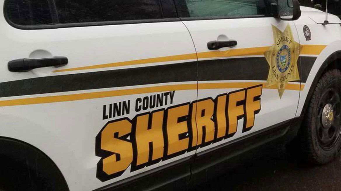 <i>KPTV</i><br/>Linn County Sheriff's Office patrol car.