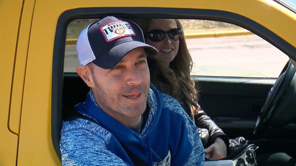 <i>WCCO</i><br/>A Minnesota teacher got quite the homecoming parade after spending weeks away from his classroom.